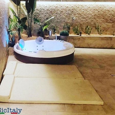 Sicitaly Panzió Aci Castello Kültér fotó