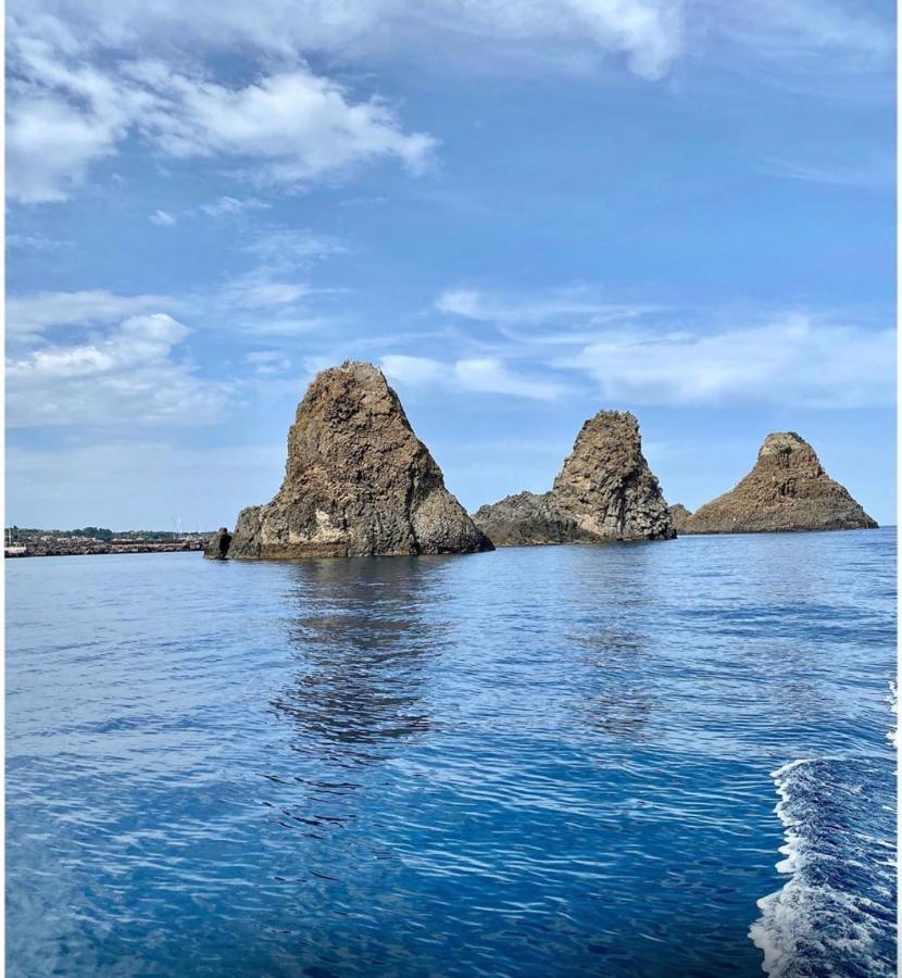 Sicitaly Panzió Aci Castello Kültér fotó